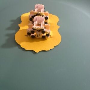 ~Glitzy Glam~ Boutique Original Hand Beaded “Bee Happy” Mini Hair Claws-New